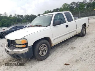 2004 GMC Sierra 1500 SLE with VIN 2GTEC19V941337956, listed as a Copart auction lot 54003035 with 233,059 mi miles and Salvage Title. Bid and sale history available at DreamBid. Image 1.