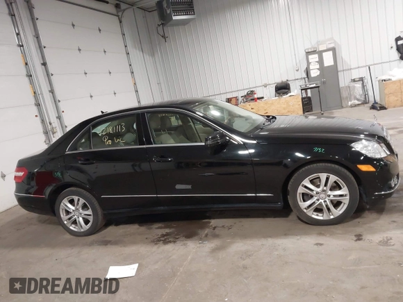 2010 Mercedes-Benz E 350 Luxury с VIN WDDHF8HB3AA145458, выставлен на аукционе IAAI как лот 42181113 с пробегом 169 964 миль миль и . История ставок и продаж доступна на DreamBid. Изображение 13.