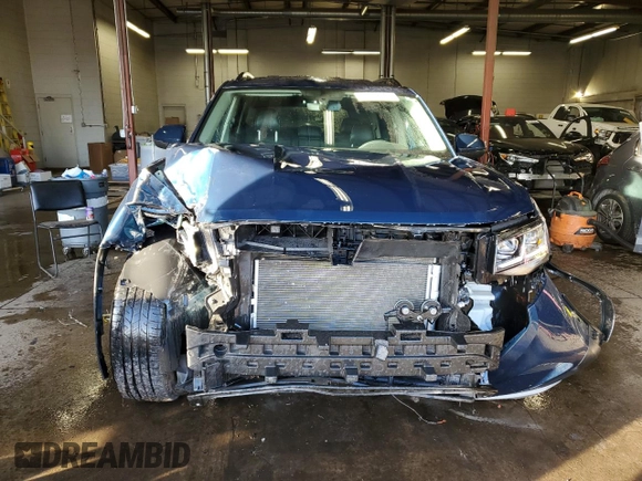 2022 Volkswagen Atlas SE z VIN 1V2LP2CA2NC516728, wystawiony jako Copart lot #41972145 z przebiegiem 61 728 mil mil oraz Szkoda całkowita • Salvage title. Historia ofert i sprzedaży dostępna na DreamBid. Obrazek 5.