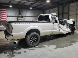 2015 Ford F-350 Platinum z VIN 1FT8W3BT4FEA33010, wystawiony jako Copart lot #44379815 z przebiegiem Nie podano mil oraz Szkoda całkowita • Salvage title. Historia ofert i sprzedaży dostępna na DreamBid. Obrazek 3.
