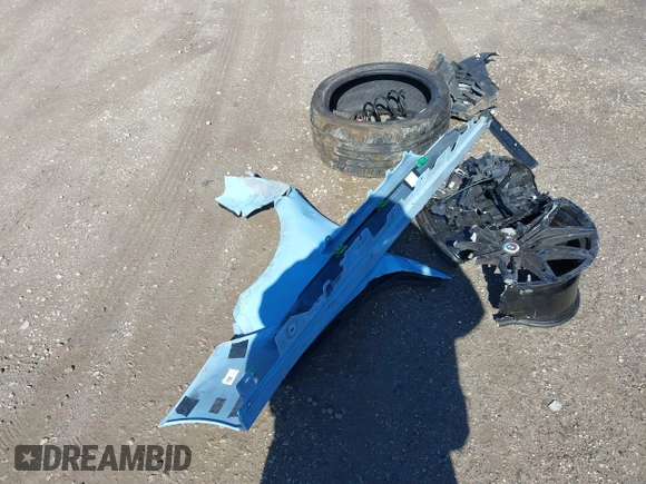 2023 BMW M2 z VIN 3MF13DM00P8D18677, wystawiony jako IAAI lot #41835134 z przebiegiem Nie podano mil oraz . Historia ofert i sprzedaży dostępna na DreamBid. Obrazek 12.