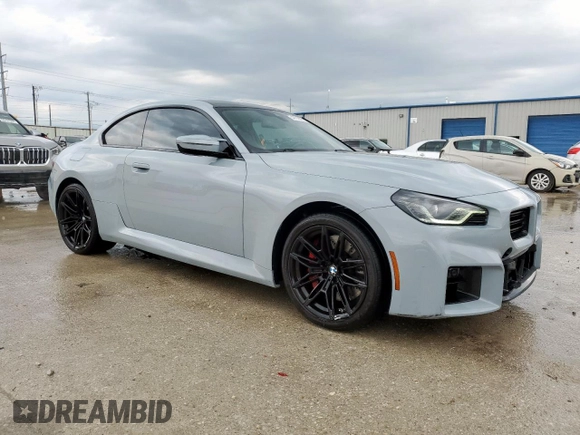 2024 BMW M2 z VIN 3MF13DM04R8E82744, wystawiony jako Copart lot #54774895 z przebiegiem 6 974 mil mil oraz Szkoda całkowita • Salvage title. Historia ofert i sprzedaży dostępna na DreamBid. Obrazek 4.