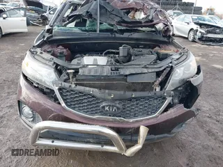 2012 Kia Sorento EX with VIN 5XYKUDA29CG262599, listed as a IAAI auction lot 41527740 with Not Provided miles. Bid and sale history available at carsss.com. Image 11.