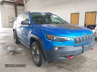 2019 Jeep Cherokee Trailhawk with VIN 1C4PJMBX0KD168097, listed as a IAAI auction lot 41787878 with 39,163 mi miles and . Bid and sale history available at DreamBid. Image 1.