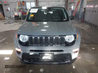 2020 Jeep Renegade Sport with VIN ZACNJAAB8LPL19375, listed as a IAAI auction lot 41233560 with 17,248 mi miles and . Bid and sale history available at carsss.com. Image 12.