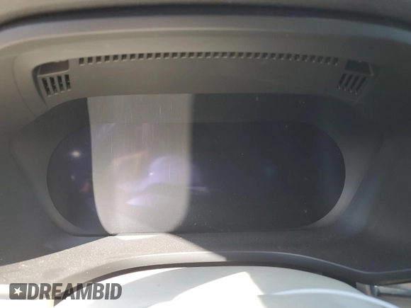2023 Volvo XC60 Plus Bright Theme z VIN YV4L12RN6P1389037, wystawiony jako Copart lot #48723525 z przebiegiem Nie podano mil oraz Nie do naprawy • Non repairable. Historia ofert i sprzedaży dostępna na DreamBid. Obrazek 9.
