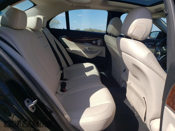 2019 Mercedes-Benz E-Class E 300 with VIN WDDZF4KB4KA627220, listed as a Copart auction lot 49103094 with 61,157 mi miles and Salvage Title. Bid and sale history available at carsss.com. Image 10.