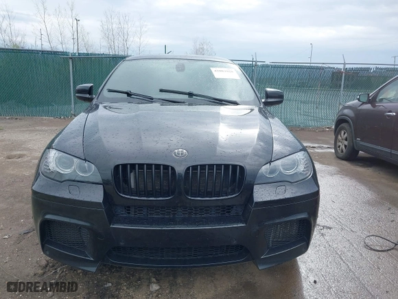 2012 BMW X6 M with VIN 5YMGZ0C58CLK14885, listed as a IAAI auction lot 42082928 with 131,900 mi miles. Bid and sale history available at carsss.com. Image 12.