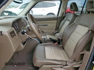 2007 Jeep Patriot Limited with VIN 1J8FT48W97D347601, listed as a Copart auction lot 58531825 with 141,053 mi miles and Salvage title. Bid and sale history available at DreamBid. Image 7.