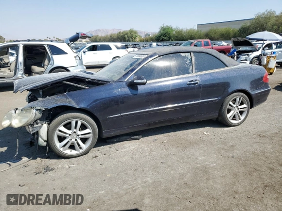 2006 Mercedes-Benz CLK-Class 3.5L with VIN WDBTK56G66T068124, listed as a Copart auction lot 70804604 with 205,892 mi miles and Salvage Title. Bid and sale history available at carsss.com. Image 1.