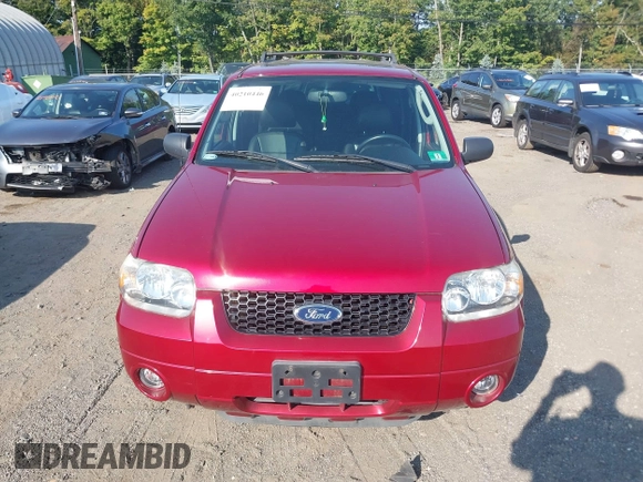 2005 Ford Escape Limited z VIN 1FMYU94185KB95271, wystawiony jako IAAI lot #40210446 z przebiegiem 71 038 mil mil oraz . Historia ofert i sprzedaży dostępna na DreamBid. Obrazek 12.