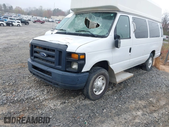 2013 Ford Econoline Cargo Super Duty Commercial with VIN 1FTDS3EL3DDB26190, listed as a IAAI auction lot 40983176 with Not provided miles and . Bid and sale history available at DreamBid. Image 2.