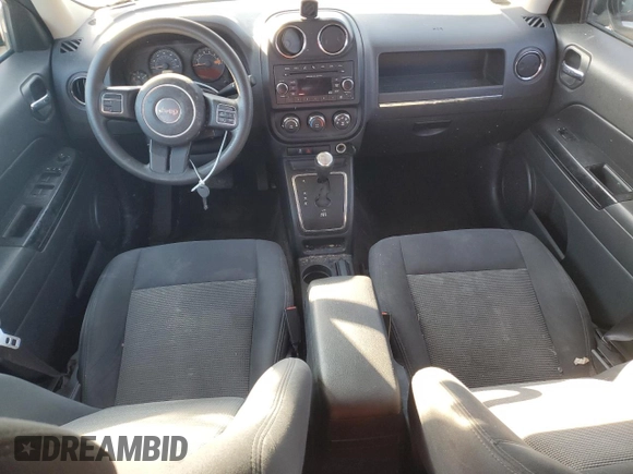 2016 Jeep Patriot Sport z VIN 1C4NJRBB1GD557377, wystawiony jako Copart lot #50814255 z przebiegiem 164 647 mil mil oraz Czysty tytuł • Clean title. Historia ofert i sprzedaży dostępna na DreamBid. Obrazek 8.