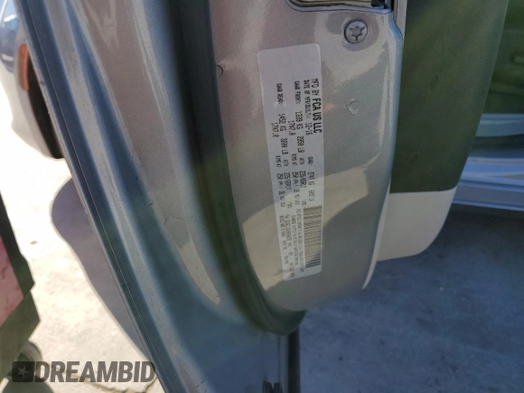 2017 Chrysler Pacifica Touring with VIN 2C4RC1DG9HR668277, listed as a Copart auction lot 87424464 with 171,515 mi miles and Salvage Title. Bid and sale history available at DreamBid. Image 13.