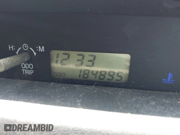 2005 Scion xB with VIN JTLKT334250219070, listed as a IAAI auction lot 41960092 with 184,895 mi miles. Bid and sale history available at carsss.com. Image 7.