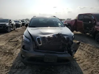 2015 Jeep Cherokee Latitude with VIN 1C4PJLCS3FW547702, listed as a Copart auction lot 51412545 with 93,906 mi miles and Salvage Title. Bid and sale history available at carsss.com. Image 5.