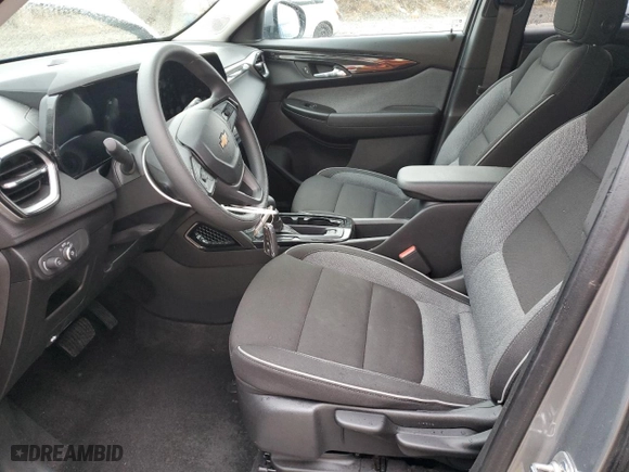 2024 Chevrolet TrailBlazer LT with VIN KL79MPS28RB177817, listed as a Copart auction lot 43567085 with 18,231 mi miles and Clean Title. Bid and sale history available at carsss.com. Image 7.