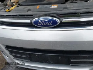 2013 Ford Escape SEL with VIN 1FMCU9H93DUD70670, listed as a IAAI auction lot 41867784 with 207,956 mi miles. Bid and sale history available at carsss.com. Image 6.