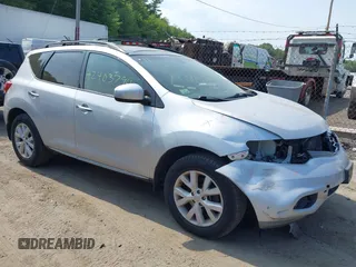 2012 Nissan Murano SL z VIN JN8AZ1MWXCW226258, wystawiony jako IAAI lot #42403794 z przebiegiem 131 142 mil mil oraz . Historia ofert i sprzedaży dostępna na DreamBid. Obrazek 1.