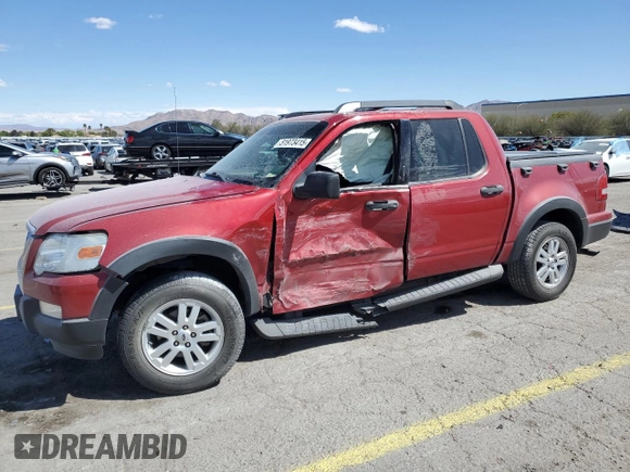 2010 Ford Explorer Sport Trac XLT z VIN 1FMEU3BE8AUA29286, wystawiony jako Copart lot #51973415 z przebiegiem 151 691 mil mil oraz Szkody całkowita. Historia ofert i sprzedaży dostępna na DreamBid. Obrazek 1.