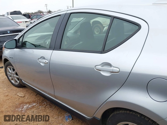2017 Toyota Prius One z VIN JTDKDTB37H1595957, wystawiony jako IAAI lot #41380936 z przebiegiem 124 042 mil mil oraz . Historia ofert i sprzedaży dostępna na DreamBid. Obrazek 14.