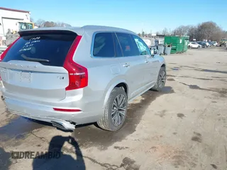 2020 Volvo XC90 Momentum with VIN YV4102PK5L1544268, listed as a IAAI auction lot 41323921 with 55,474 mi miles. Bid and sale history available at carsss.com. Image 4.