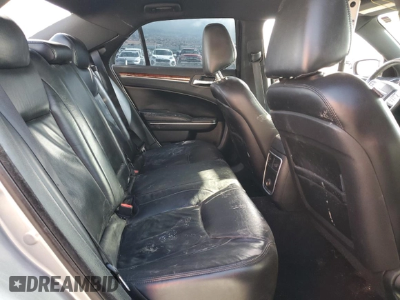 2013 Chrysler 300 z VIN 2C3CCAAG2DH572389, wystawiony jako Copart lot #47327315 z przebiegiem 144 262 mil mil oraz Szkoda całkowita • Salvage title. Historia ofert i sprzedaży dostępna na DreamBid. Obrazek 11.