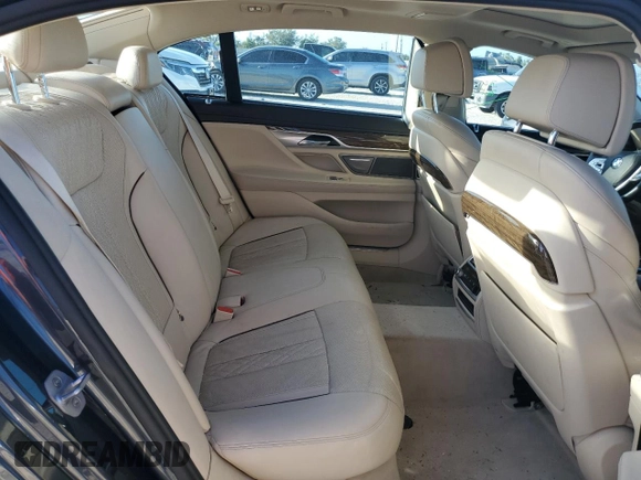2016 BMW 7 Series 740i with VIN WBA7E2C53GG504169, listed as a Copart auction lot 70899233 with 72,265 mi miles. Bid and sale history available at carsss.com. Image 10.