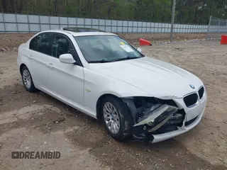 2009 BMW 3 Series 328i with VIN WBAPH77559NL83531, listed as a IAAI auction lot 41968727 with 159,755 mi miles. Bid and sale history available at carsss.com. Image 6.