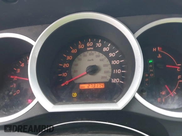 2006 Toyota Tacoma with VIN 5TENX22N86Z274786, listed as a IAAI auction lot 41852449 with 273,174 mi miles. Bid and sale history available at carsss.com. Image 7.