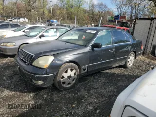 2001 Lexus LS 430 with VIN JTHBN30F810007424, listed as a Copart auction lot 51750135 with 224,525 mi miles and Salvage Title. Bid and sale history available at carsss.com. Image 1.