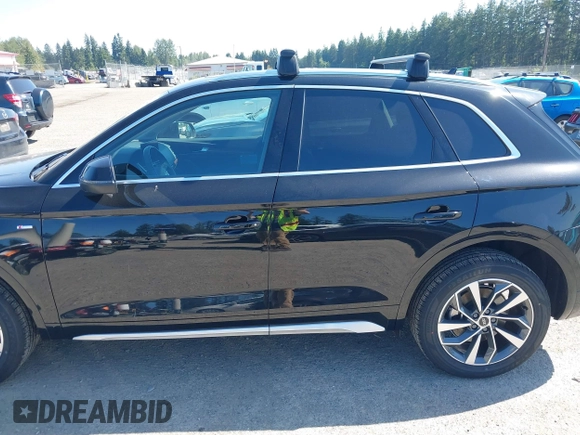 2023 Audi Q5 S line Premium Plus z VIN WA1EAAFY7P2125446, wystawiony jako IAAI lot #42374440 z przebiegiem 24 682 mil mil oraz . Historia ofert i sprzedaży dostępna na DreamBid. Obrazek 14.