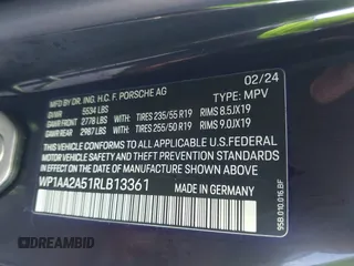 2024 Porsche Macan with VIN WP1AA2A51RLB13361, listed as a IAAI auction lot 41561389 with Not Provided miles and . Bid and sale history available at DreamBid. Image 9.
