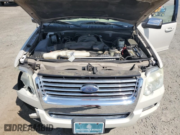 2006 Ford Explorer Limited z VIN 1FMEU75806UB01019, wystawiony jako Copart lot #56592815 z przebiegiem 126 931 mil mil oraz Szkoda całkowita • Salvage title. Historia ofert i sprzedaży dostępna na DreamBid. Obrazek 12.