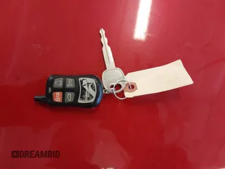 2005 Kia Sorento LX z VIN KNDJC733755447560, wystawiony jako IAAI lot #41724093 z przebiegiem 145 599 mil mil oraz . Historia ofert i sprzedaży dostępna na DreamBid. Obrazek 11.