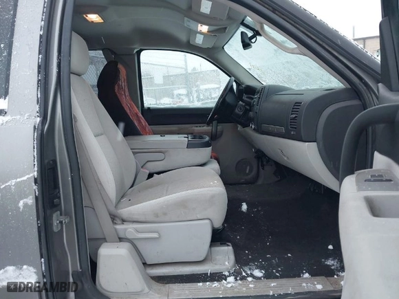 2007 Chevrolet Silverado 1500 LTZ with VIN 1GCEK190X7Z608395, listed as a IAAI auction lot 41350071 with 252,184 mi miles. Bid and sale history available at carsss.com. Image 5.