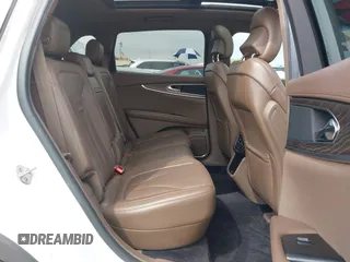 2016 Lincoln MKX Reserve with VIN 2LMTJ8LP2GBL84440, listed as a IAAI auction lot 41900199 with 109,724 mi miles. Bid and sale history available at carsss.com. Image 8.