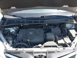 2018 Toyota Sienna LE Auto Access Seat with VIN 5TDKZ3DC0JS940186, listed as a IAAI auction lot 41991827 with 80,071 mi miles and . Bid and sale history available at DreamBid. Image 10.