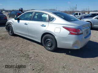 2014 Nissan Altima SV with VIN 1N4AL3AP4EC405136, listed as a IAAI auction lot 41734948 with 175,072 mi miles and . Bid and sale history available at DreamBid. Image 3.
