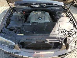 2005 BMW 7 Series 745Li z VIN WBAGN63535DS60710, wystawiony jako Copart lot #58921295 z przebiegiem 94 748 mil mil oraz Szkoda całkowita • Salvage title. Historia ofert i sprzedaży dostępna na DreamBid. Obrazek 11.