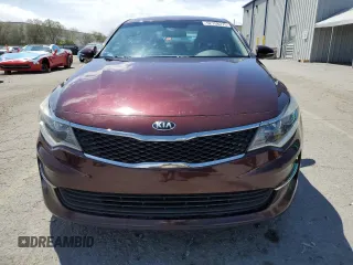 2017 Kia Optima LX z VIN 5XXGT4L33HG155090, wystawiony jako Copart lot #52758275 z przebiegiem 126 596 mil mil oraz Szkoda całkowita • Salvage title. Historia ofert i sprzedaży dostępna na DreamBid. Obrazek 5.