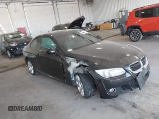 2013 BMW 3 Series 335i xDrive с VIN WBAKF9C54DE859763, выставлен на аукционе IAAI как лот 42253427 с пробегом 124 343 миль миль и . История ставок и продаж доступна на DreamBid. Изображение 1.