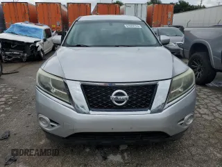 2013 Nissan Pathfinder SL with VIN 5N1AR2MMXDC648142, listed as a Copart auction lot 61942724 with 131,572 mi miles and Salvage title. Bid and sale history available at DreamBid. Image 5.