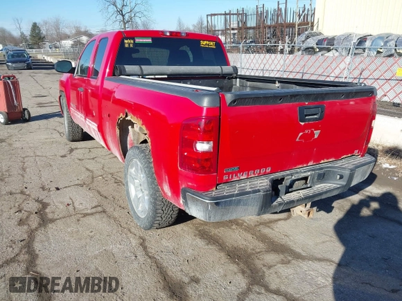 2010 Chevrolet Silverado 1500 LT with VIN 1GCSCSE06AZ137817, listed as a IAAI auction lot 41472286 with 292,814 mi miles and . Bid and sale history available at DreamBid. Image 3.