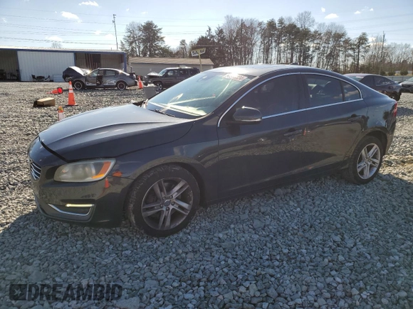 2014 Volvo S60 T5 with VIN YV1612FSXE1290142, listed as a Copart auction lot 85315824 with 111,492 mi miles and Salvage Title. Bid and sale history available at carsss.com. Image 1.