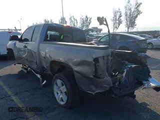 2007 Chevrolet Silverado 1500 LT w/1LT with VIN 2GCEC19J671681715, listed as a IAAI auction lot 41460453 with 119,714 mi miles. Bid and sale history available at carsss.com. Image 3.