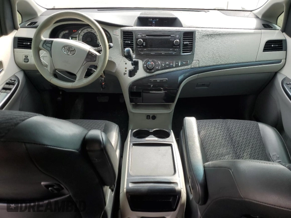 2011 Toyota Sienna SE with VIN 5TDXK3DC5BS030822, listed as a Copart auction lot 52700885 with 352,113 mi miles and Salvage title. Bid and sale history available at DreamBid. Image 8.
