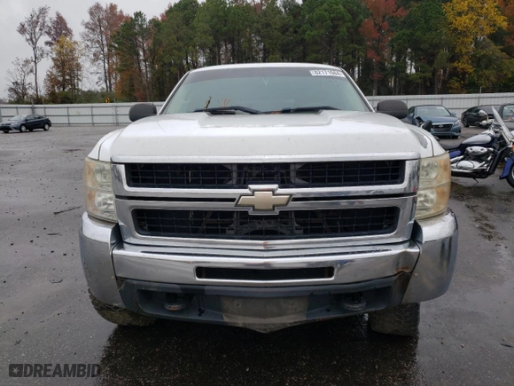 2008 Chevrolet Silverado 2500HD Work Truck with VIN 1GCHC29K98E181172, listed as a Copart auction lot 82171664 with 296,563 mi miles and Salvage Title. Bid and sale history available at carsss.com. Image 5.