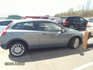 2008 Volvo C30 Version 1.0 with VIN YV1MK672982069396, listed as a IAAI auction lot 41932290 with 85,104 mi miles and . Bid and sale history available at DreamBid. Image 13.