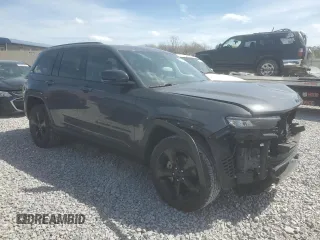 2022 Jeep Grand Cherokee Laredo z VIN 1C4RJHAG2N8615818, wystawiony jako Copart lot #49892855 z przebiegiem 30 711 mil mil oraz Szkoda całkowita • Salvage title. Historia ofert i sprzedaży dostępna na DreamBid. Obrazek 4.